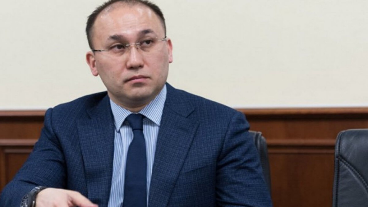 Абаев освобожден от должности в Администрации президента