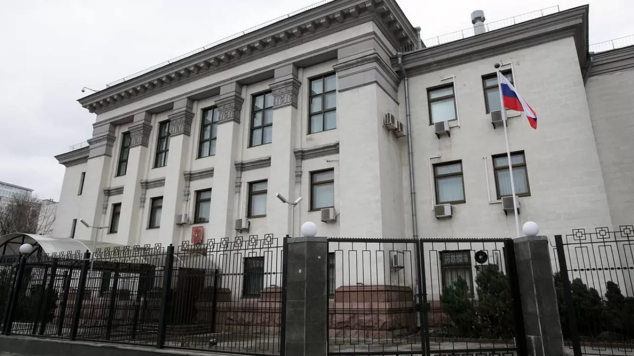 В МИД РФ прокомментировали сообщения об эвакуации дипломатов из Украины
