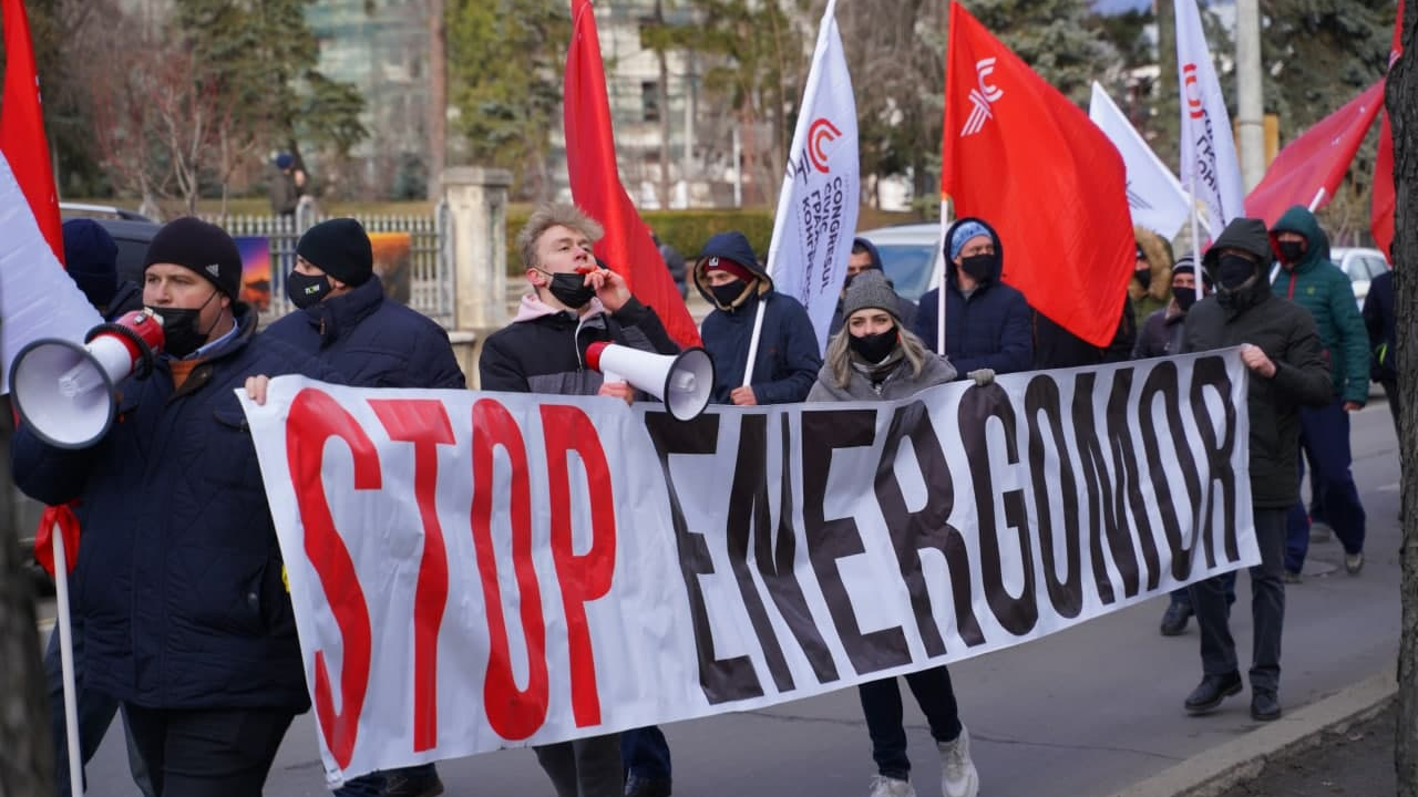 В Кишиневе прошла акция протеста против повышения тарифов на энергоресурсы 