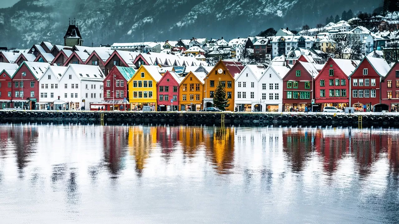 Норвегия отменяет карантин для всех путешественников 