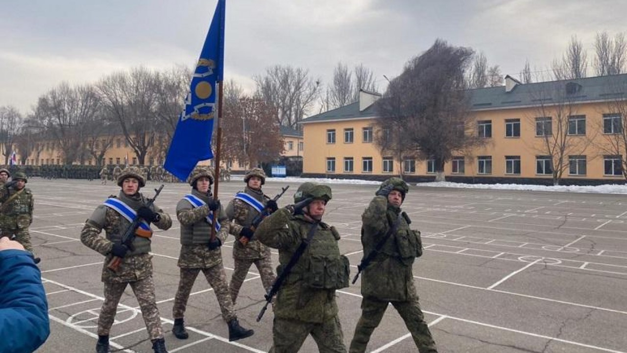 Вывод войск ОДКБ начался в Казахстане 