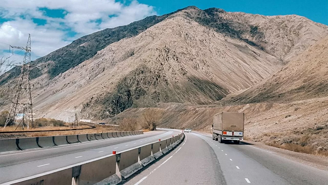Кыргызстан определился с окончательным вариантом дороги Алматы – Иссык-Куль