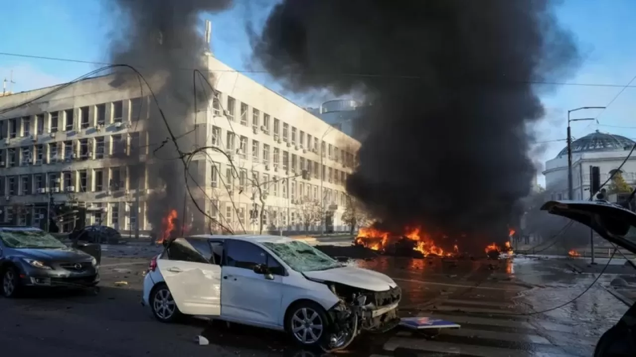 Города Украины подверглись массированной ракетной атаке