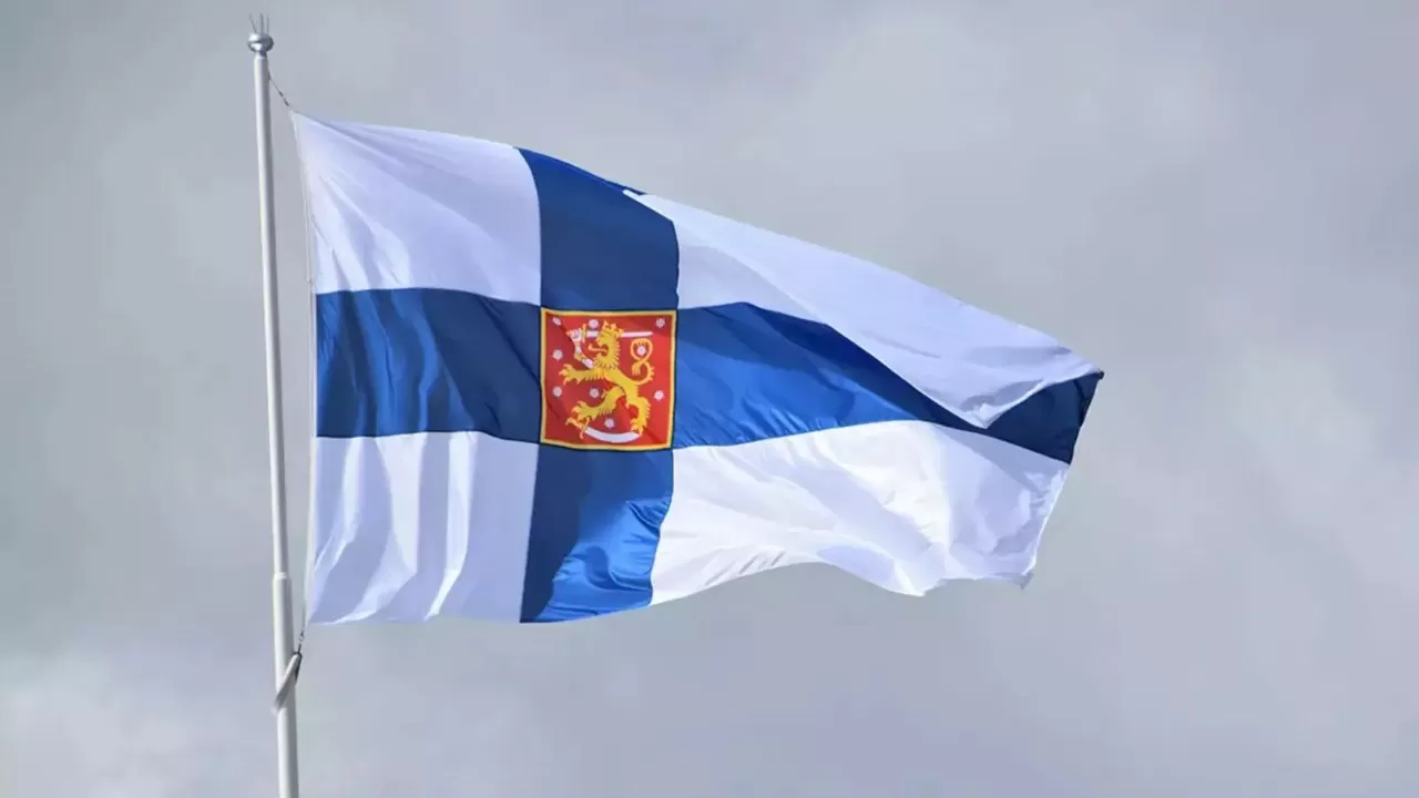 Финляндияның Қорғаныс министрі ресейліктердің мүлкі тәркіленуі мүмкін екенін мәлімдеді