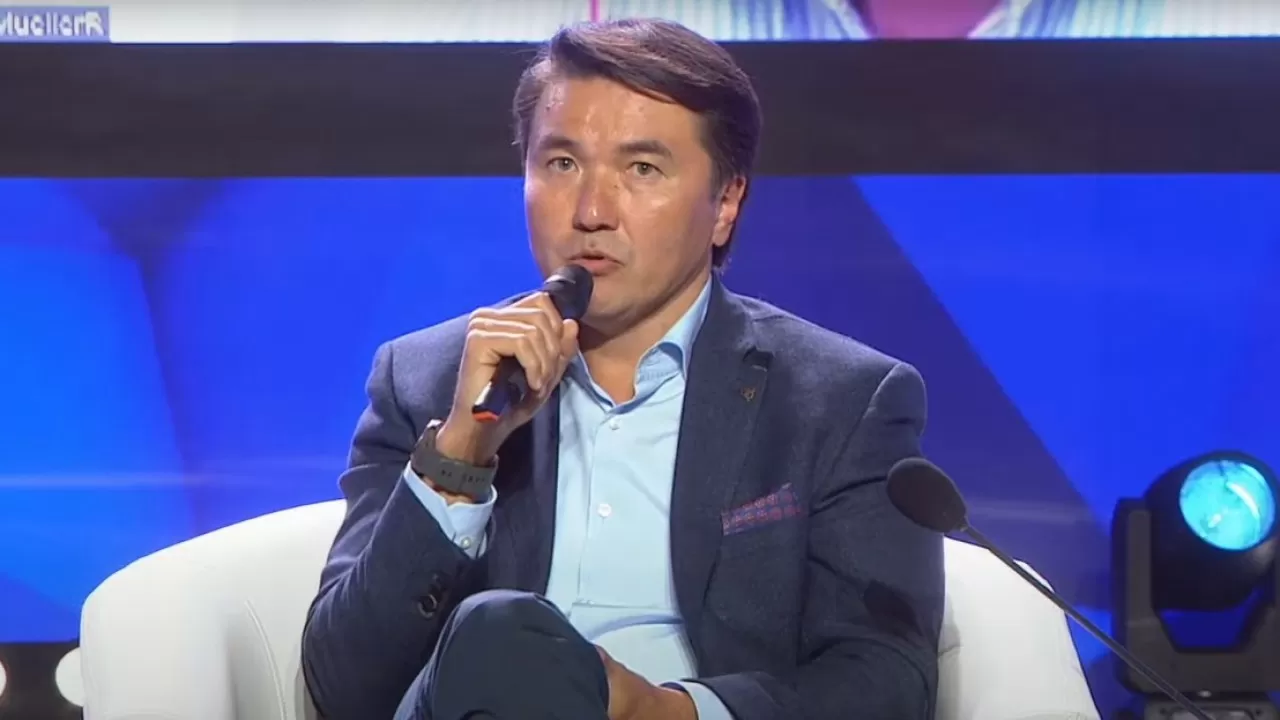 Канат Сахария: Кто эти две тысячи самых важных телезрителей Казахстана