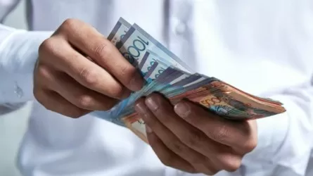 Зарплаты казахстанцев растут быстрее инфляции: исключение – медработники