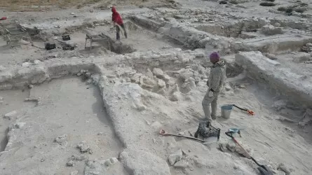 Актауские археологи нашли доказательство северной ветки Великого Шелкового пути 