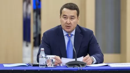 Алихан Смаилов поручил установить "справедливые тарифы" на тепло и электричество