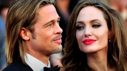 Анджелина Джоли назвала причину развода с Брэдом Питтом  