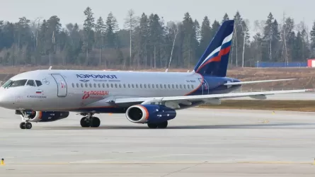 Самолет из Алматы в Москве совершил аварийную посадку