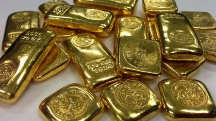 Казахстанцы купили 3099 золотых слитков в сентябре
