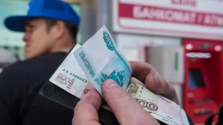 В 5,4 раза увеличились денежные переводы в Казахстан из России