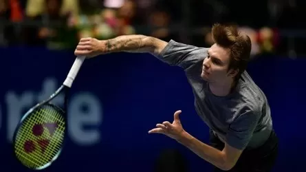 Александр Бублик победил в первом круге турнира ATP в Швейцарии