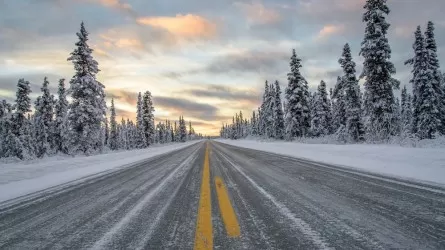На зимние условия перевели в Казахстане дороги республиканского значения