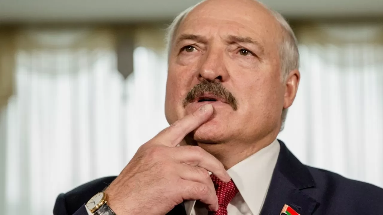 Старые деревни исчезнут в Беларуси – Лукашенко