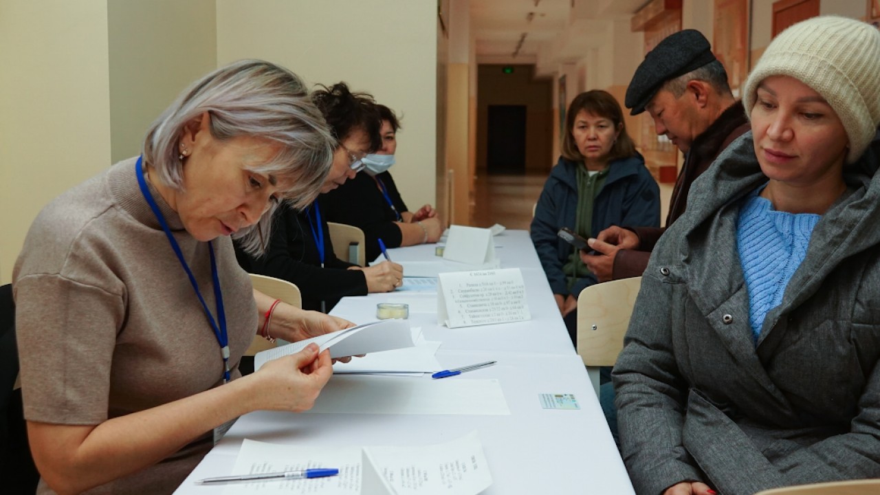Как проходят внеочередные выборы президента в Алматы