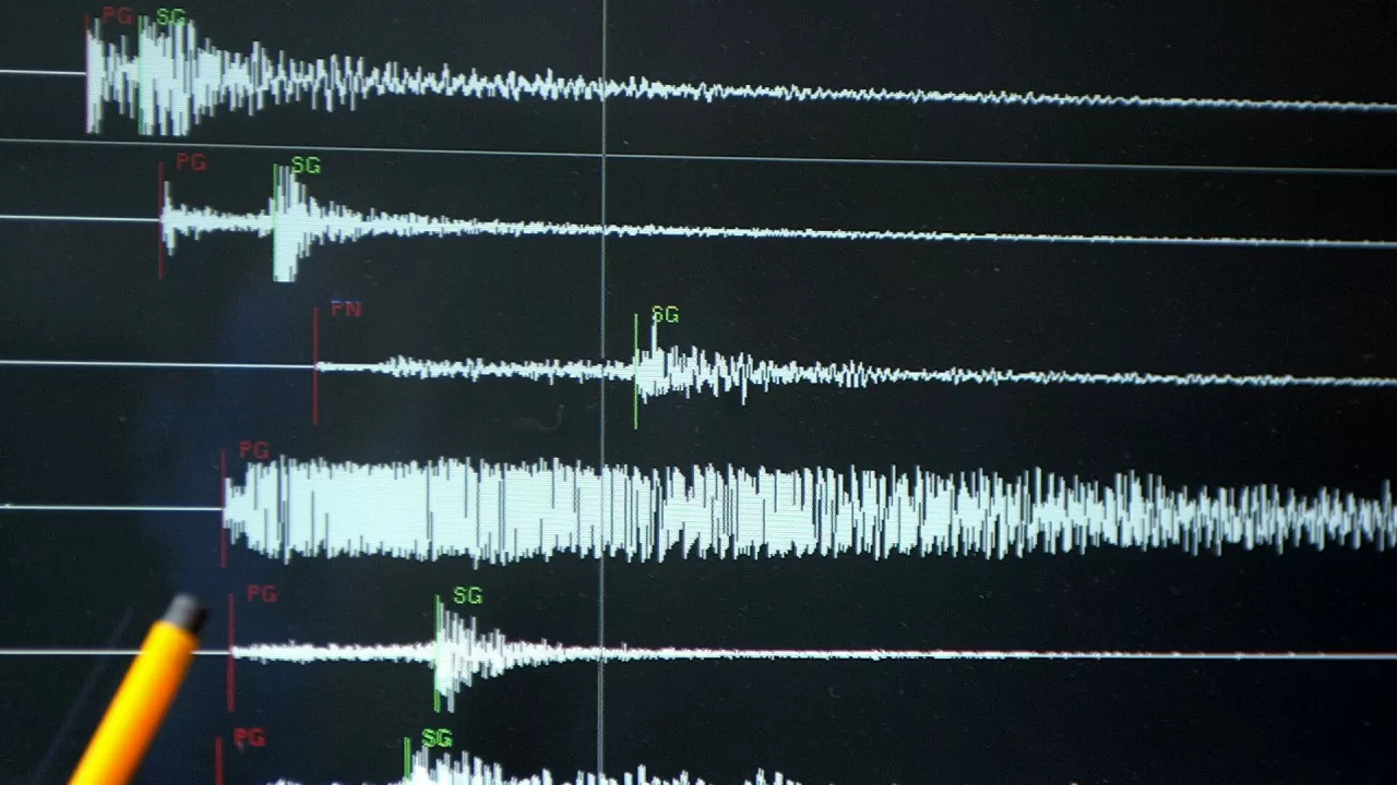 В 750 км от Алматы произошло землетрясение магнитудой 3,9 