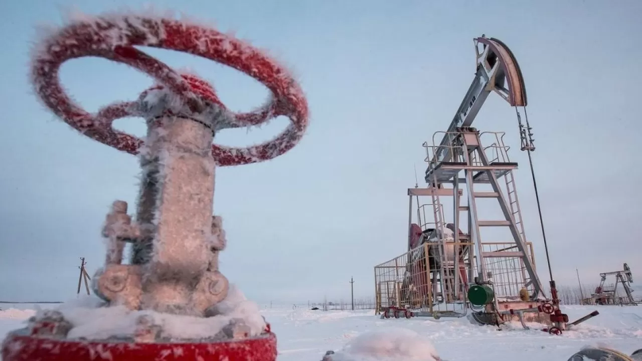 Продавать казахстанскую нефть по высокой цене не получится – эксперт о последствиях решения ЕС 
