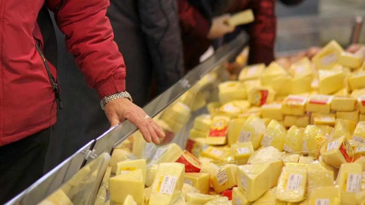 В Казахстане сыр за год подорожал на 31,4%