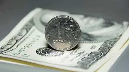 Россия решила отвязать расчеты в «дружественных валютах» от доллара