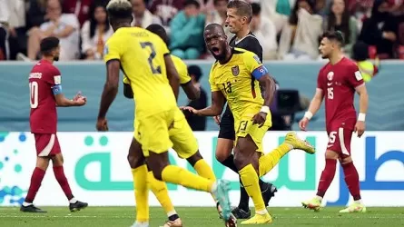 Сборная Катара проиграла стартовый матч чемпионата мира по футболу