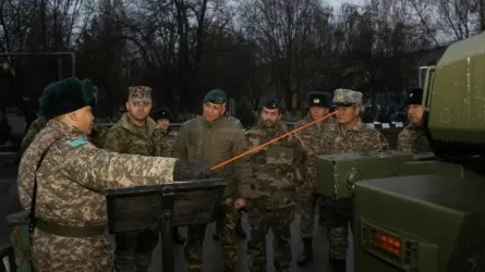 Воинские части ДШВ в Алматы и Конаеве проверила комиссия ОБСЕ