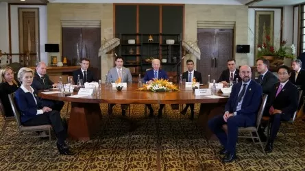 Байден G7 мен НАТО-ның шұғыл саммитін өткізді 