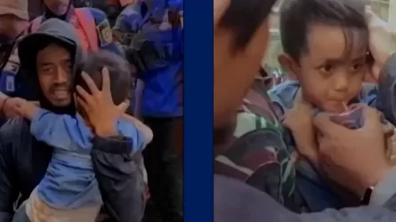 Два дня пролежал под завалами дома 5-летний ребенок в Индонезии