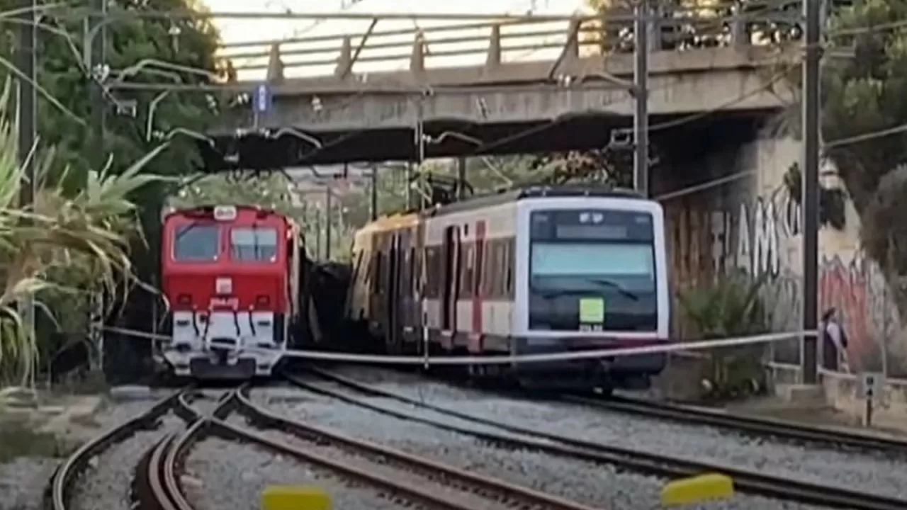 Поезда столкнулись близ Барселоны: число пострадавших выросло до 155