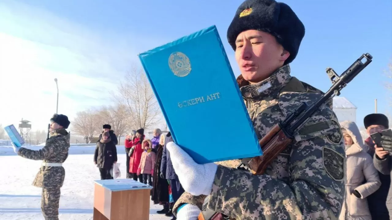 В Казахстане предлагают ввести уголовную ответственность за дискредитацию  армии | Inbusiness.kz