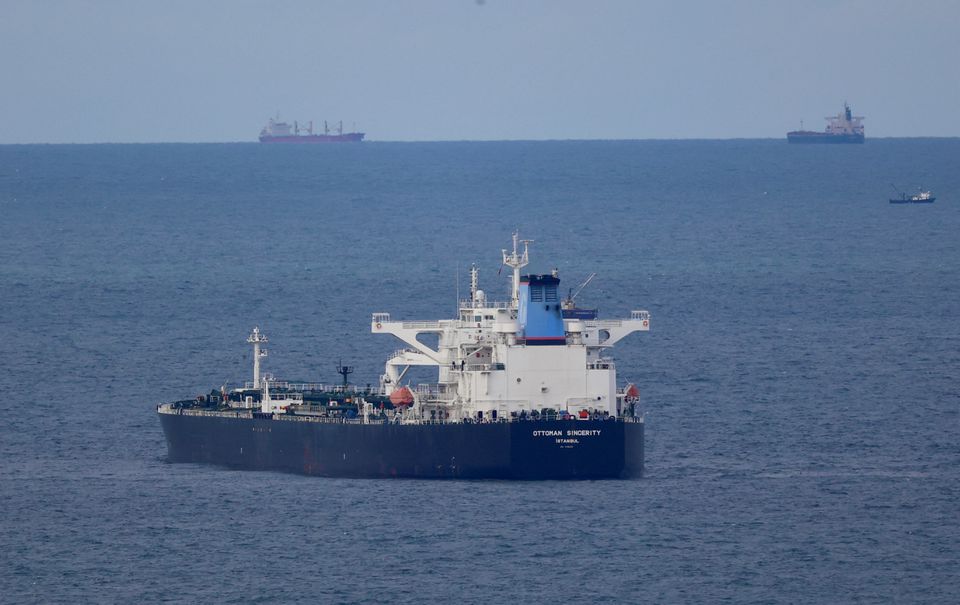 Сақтандыру дауы шешіліп, түрік бұғаздарынан қазақ танкерлері қайта өте бастады