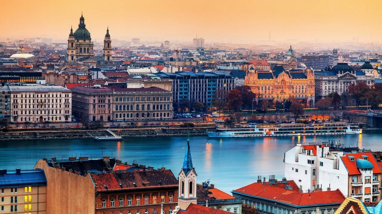 Венгрия заморозила российские активы на 870 млн евро