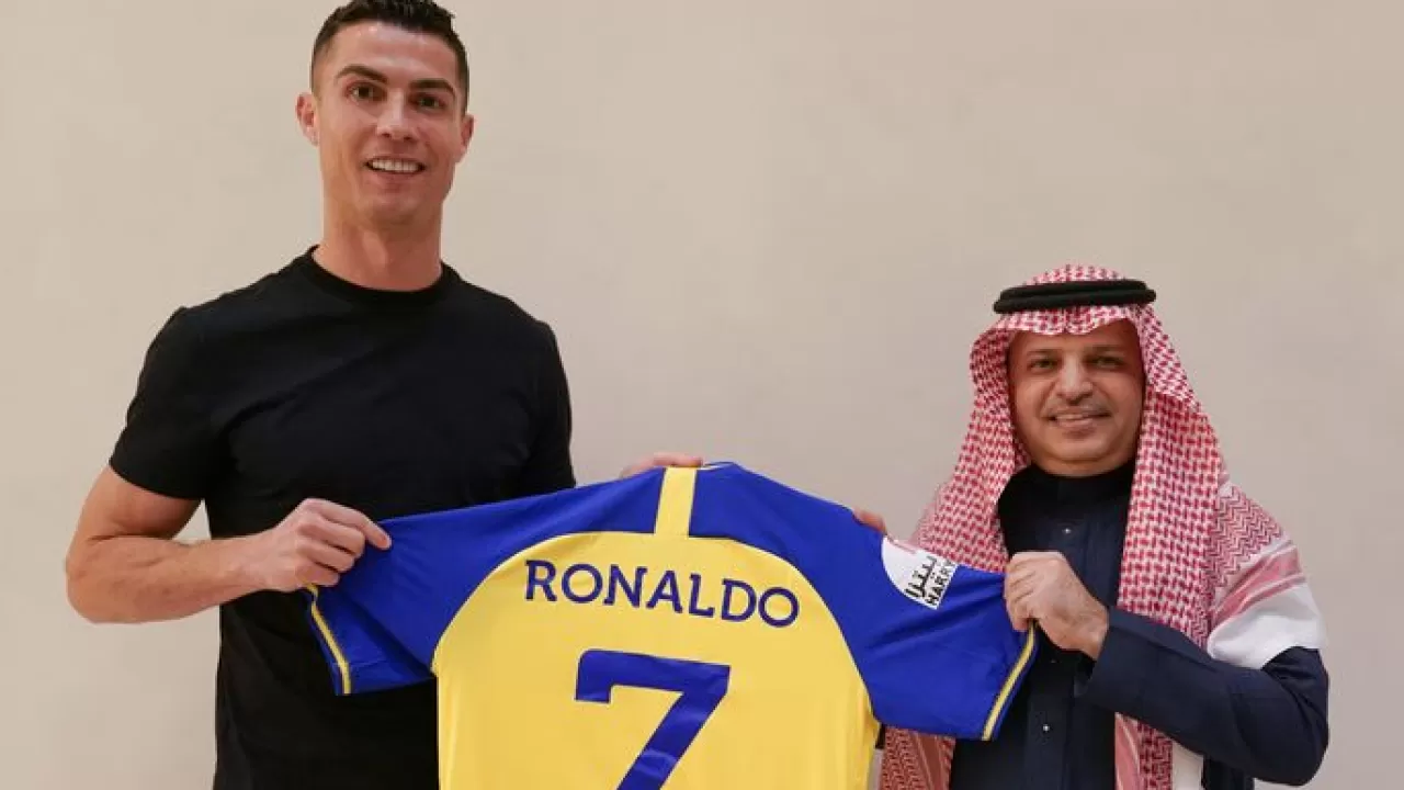Роналду подписал контракт с саудовским "Аль-Насром"