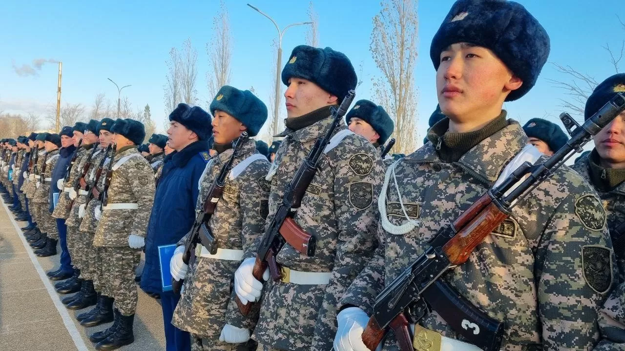 "Кредитные каникулы" получат солдаты-срочники в Казахстане