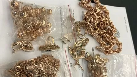 Осудили жителя Астаны за контрабанду 28 кг ювелирных изделий