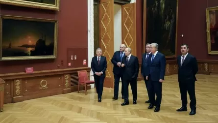Президент Санкт-Петербург қаласындағы Мемлекеттік орыс музейіне барды