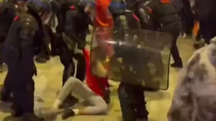 Марокканцы устроили беспорядки в Париже после выхода сборной в полуфинал ЧМ по футболу