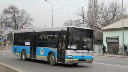 Опасных водителей автобусов сняли с линии в Алматы