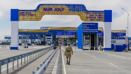 Два дня не будут работать автомобильные пункты на границе между Казахстаном и Китаем
