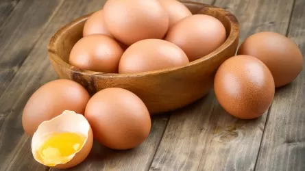 В ЗКО два оптовика получили "предупреждение" за превышение торговой надбавки на яйца