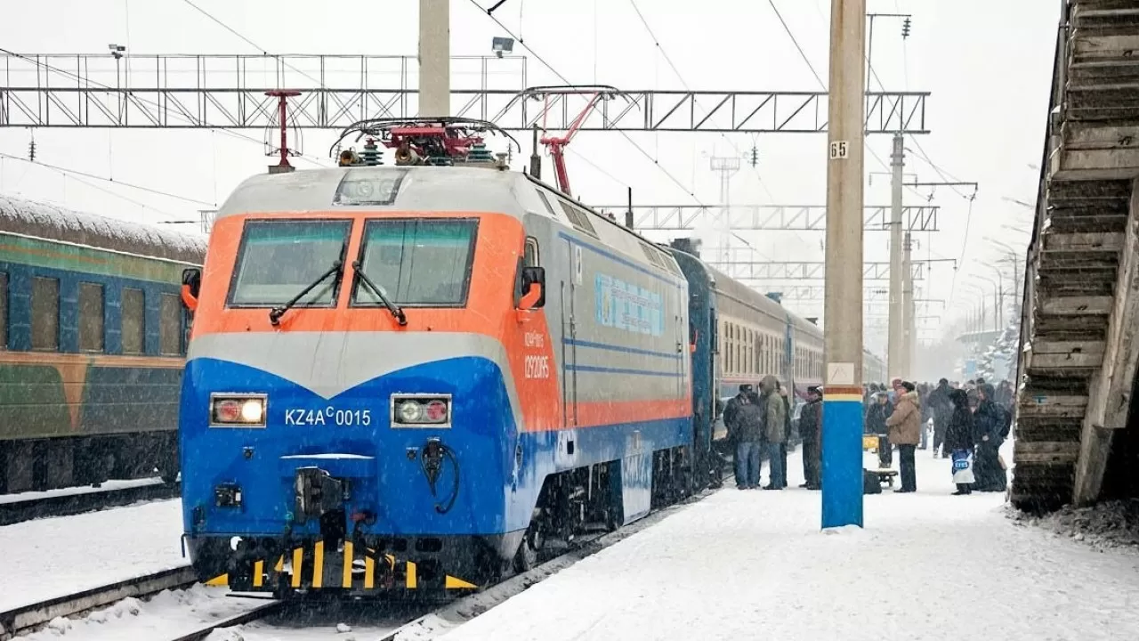 Елімізде жолаушылар пойыздарының қозғалыс кестесіне өзгеріс енгізілді