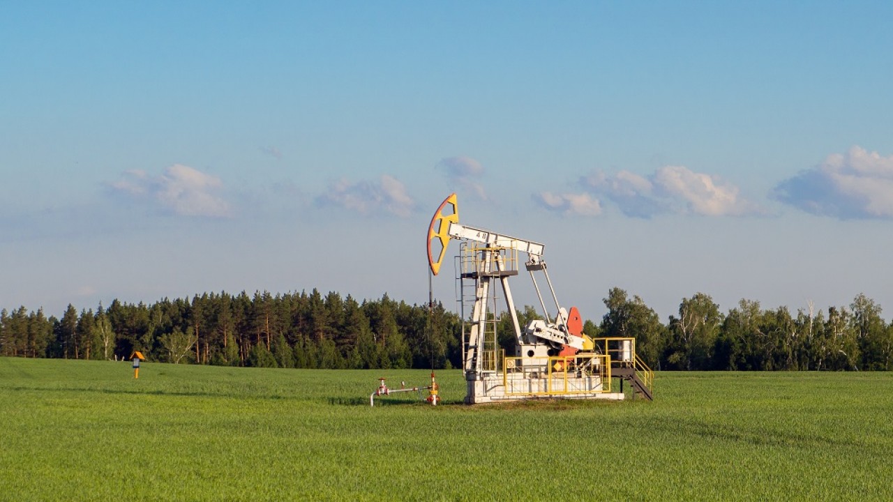 Цена на нефть марки Brent превысила 96 долларов впервые с октября 2014 года  