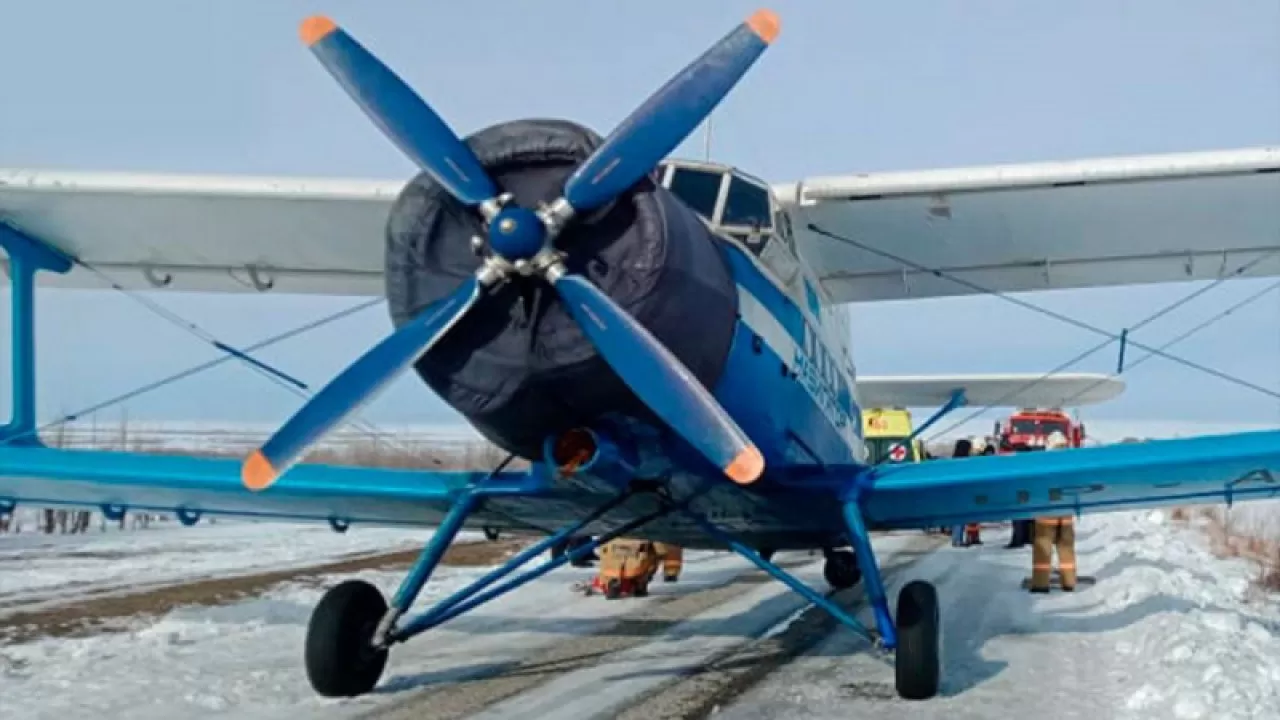 Самолет АН-2 загорелся при посадке в Кызылординской области 
