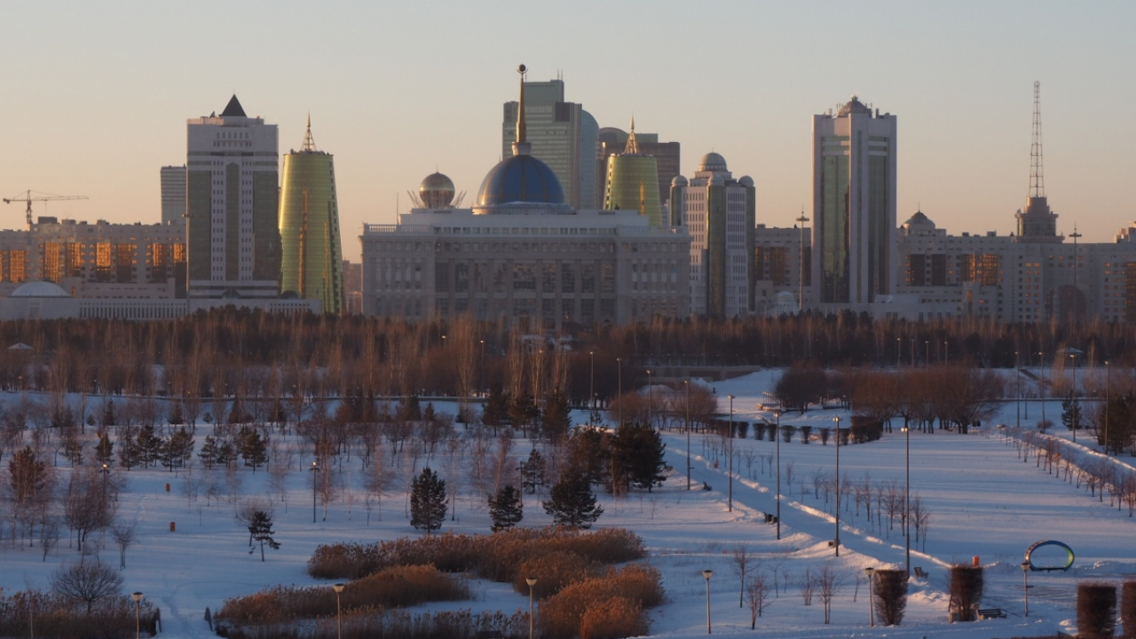 Астана январь. Площадь независимости Астана. Астана зима. Астана в январе. Астана достопримечательности зимой.