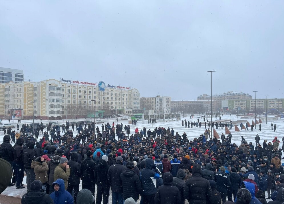 Жаппай тәртіпсіздікте ұсталғандардың туыстары көмек сұрайды 