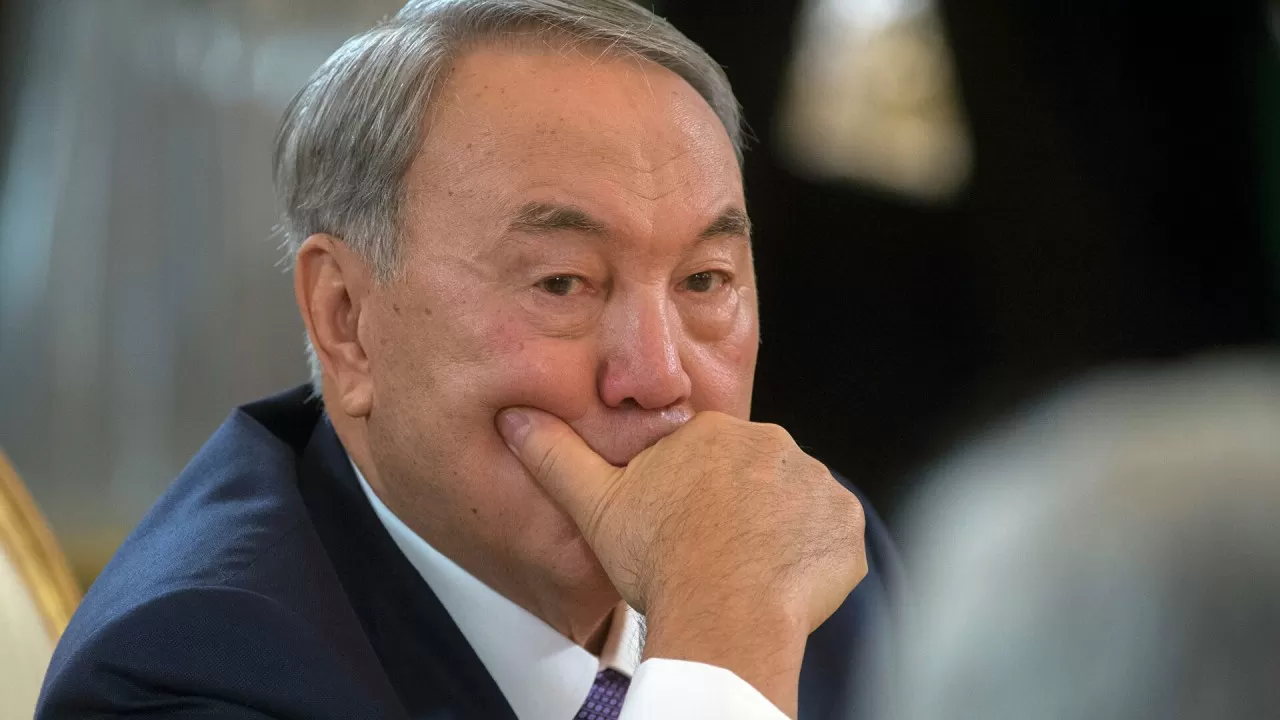 Парламент Казахстана принял закон, отменяющий председательство Назарбаева в Совбезе