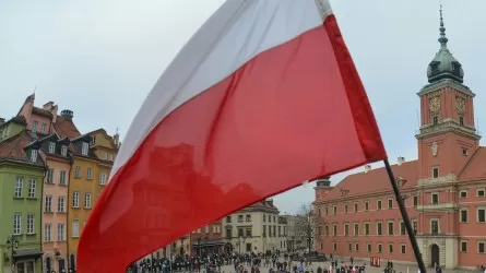 Польша отменяет почти все ограничения по коронавирусу  