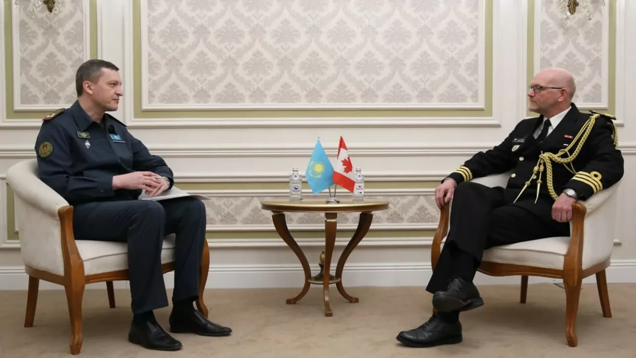 Казахстан и Канада обсудили вопросы военного сотрудничества