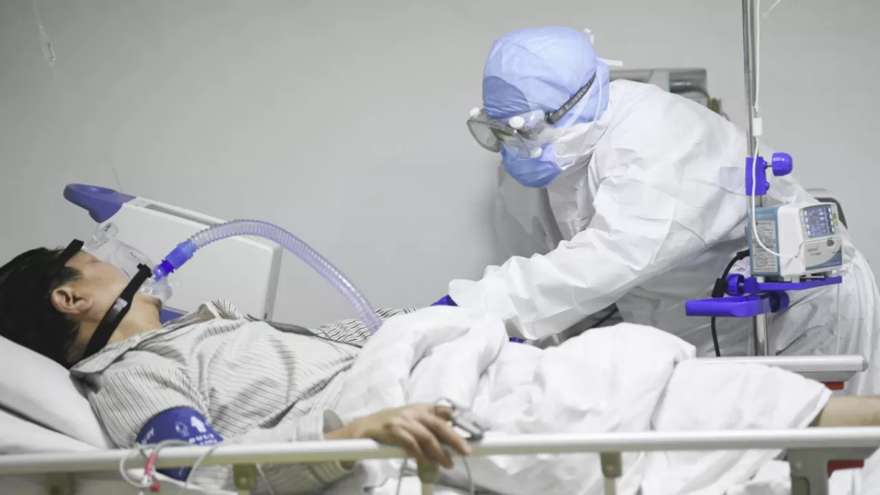 Более 11 тыс. казахстанцев продолжают получать лечение от коронавируса