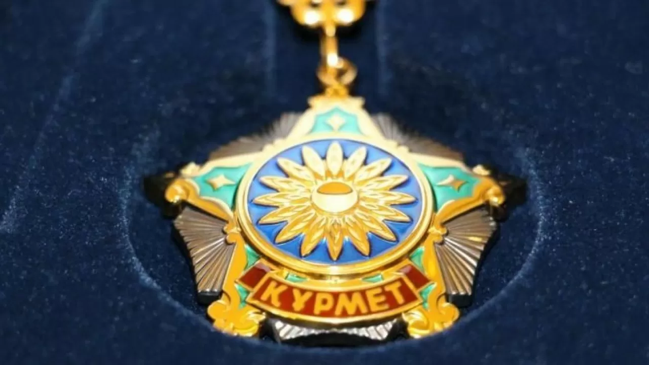Президент паралимпиадашы Герлиц пен екі бапкерді "Құрмет" орденімен наградтады